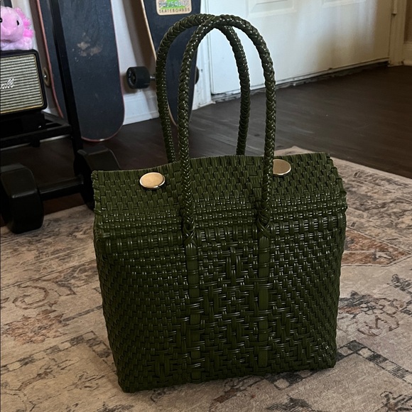 Olive Woven Tote Bag - Picture 2 of 6